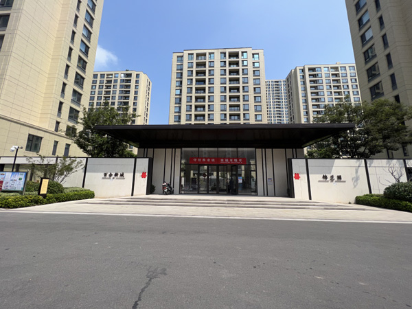 小区入口大门