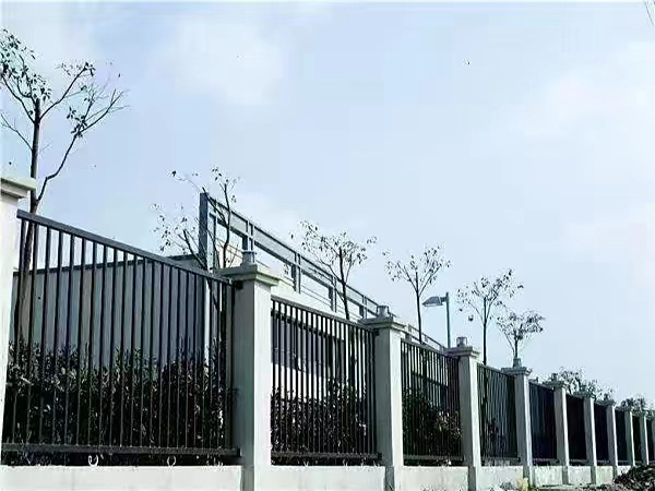 围墙栏杆